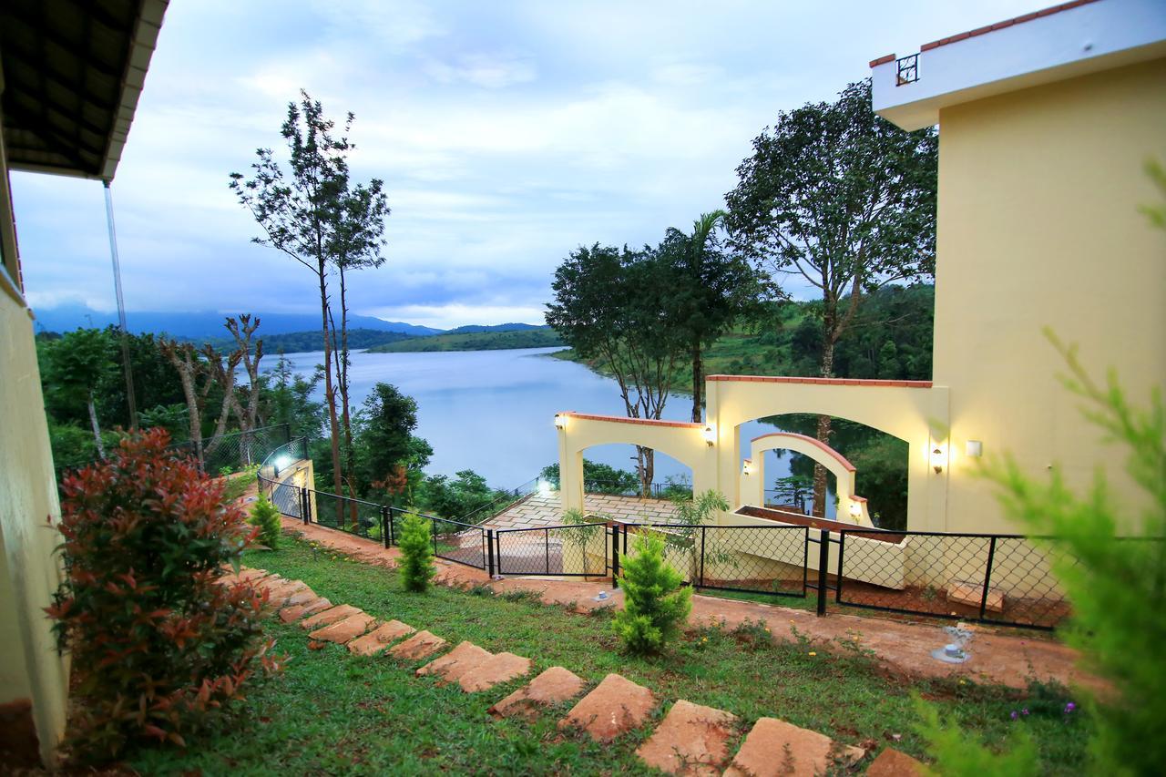Vista Del Lago Ambalavayal Luaran gambar
